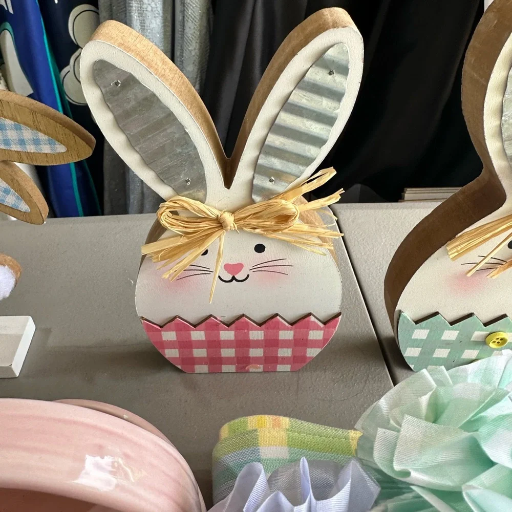 Easter Bunny Trail Sign and Decor Set